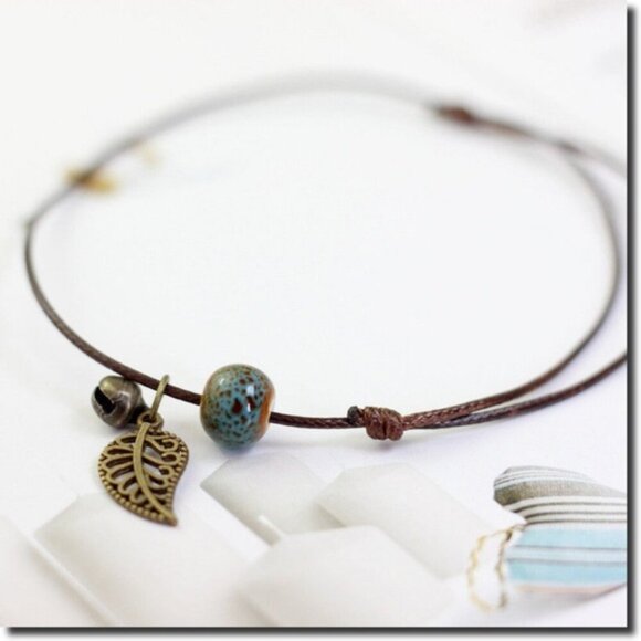Bohemian Ankle Bracelet with Leaf Pendant - Picture 1 of 4
